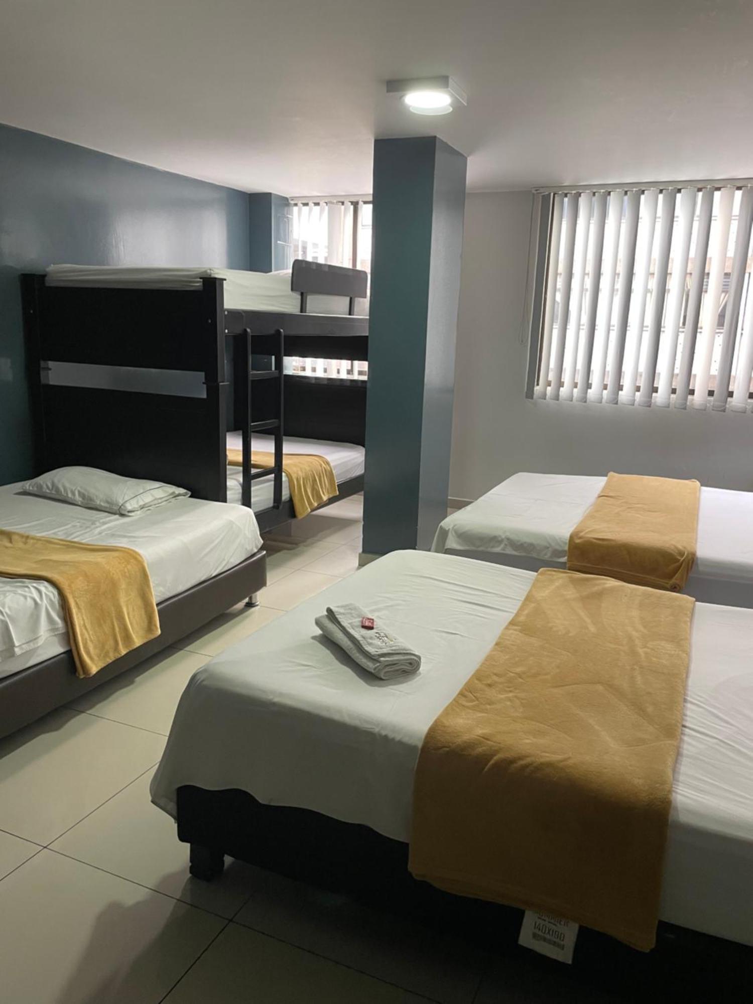 Hotel Escorial اباغويه المظهر الخارجي الصورة