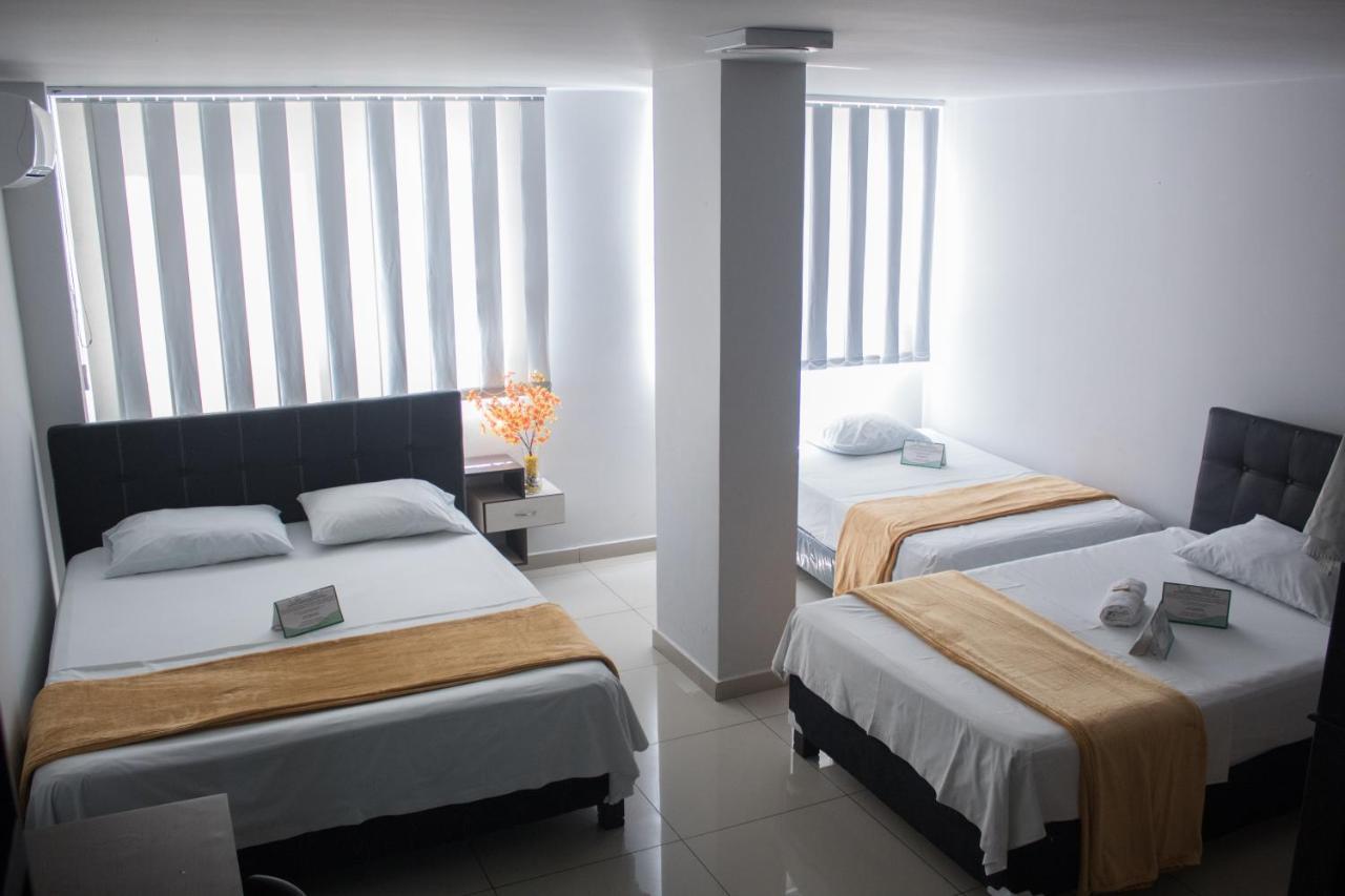 Hotel Escorial اباغويه المظهر الخارجي الصورة