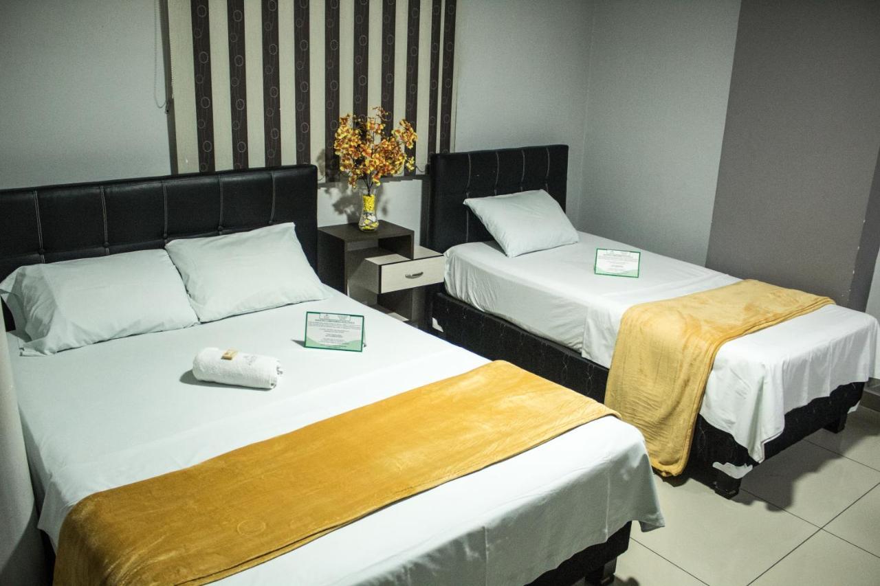 Hotel Escorial اباغويه المظهر الخارجي الصورة