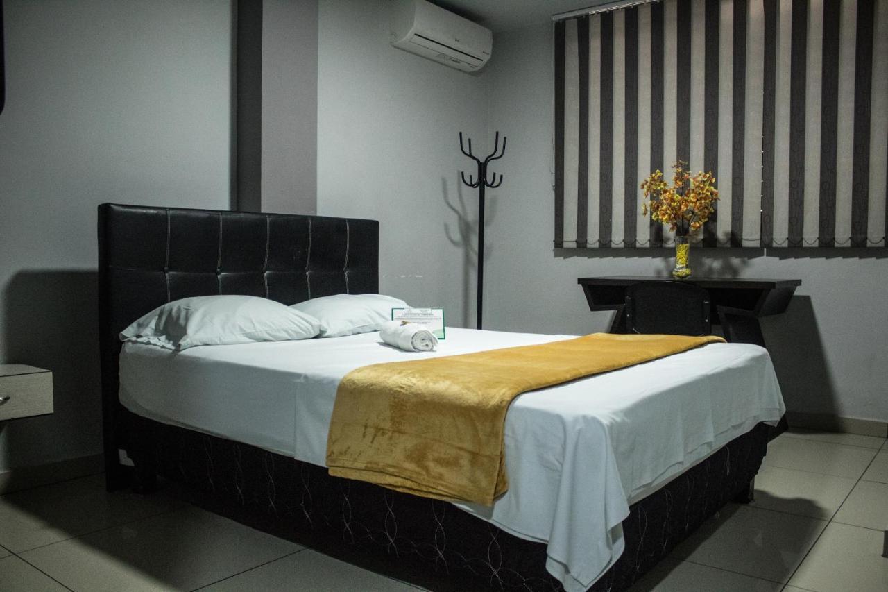 Hotel Escorial اباغويه المظهر الخارجي الصورة